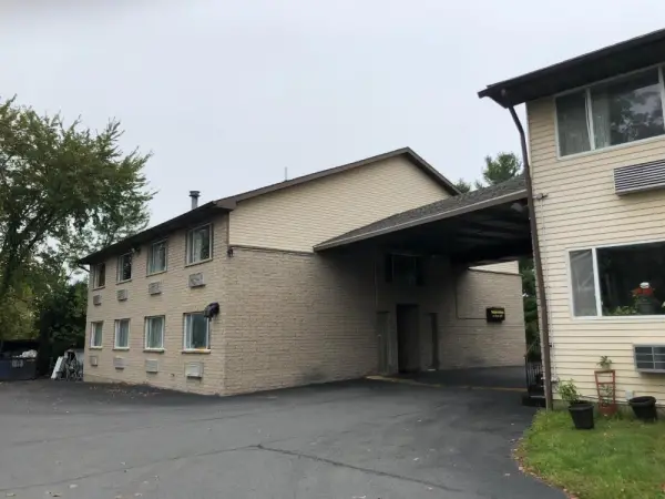 Latham Inn 5